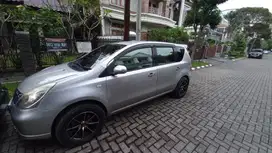 Nissan Livina 2009 Bensin