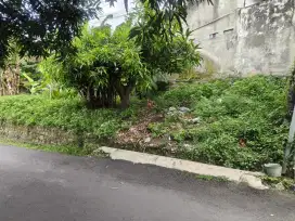 TANAH STRATEGIS DEKAT PASAR JATINGALEH