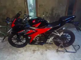 MOTOR BEKAS HONDA CBR 2019, FREE HELM KYT + INTERCOME