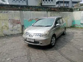 Nissan Grand livina 2010 Bensin