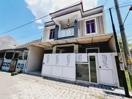 Rumah Cantik 2 Lt Modern Minimalis Nyaman  Lingkungan Perumahan Gentan