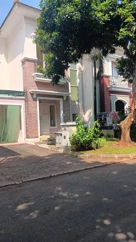 TERMURAH. DISEWAKAN Rumah CLUSTER CRYSTAL Gading Serpong