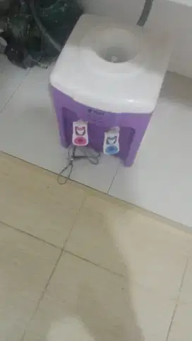 Dispenser sanken