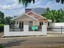 Disewakan Rumah Cirendeu
