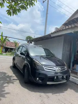 Mobil nissan livina x gear