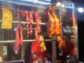 Tukang potong daging B2 dan cook dan cashier dan waiters