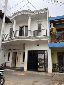 Disewakan rumah 2lantai+rooftop best view