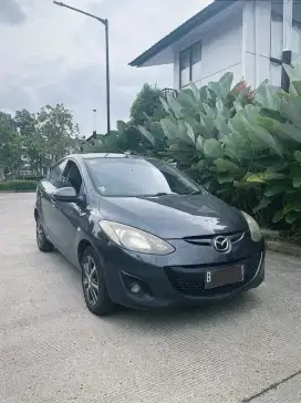 MAZDA 2 R 2011 SDN ABU2 MET BAGUS MULUS ISTIMEWA GA ADA PR SIAP PAKAI