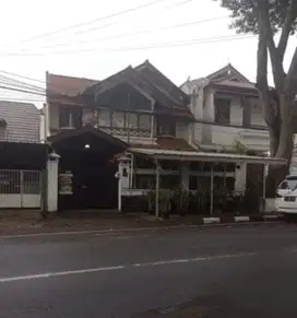 Di Jual Rumah 2 Lantai Strategis Di Sayap Pasteur