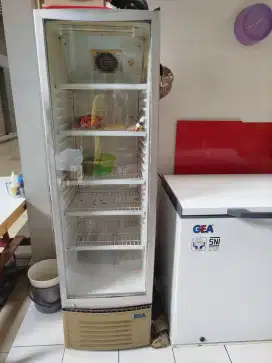 Jual Showcase RSA