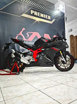 Cbr 250rr ABS blcak Matte 2019 km.10rb mewah.Anugerah motor rungkut