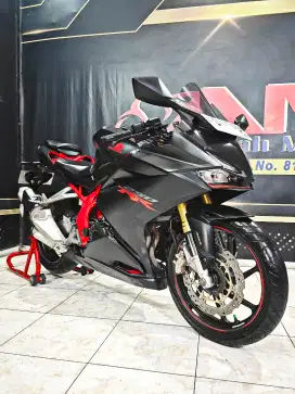 Cbr 250rr ABS blcak Matte 2019 km.10rb mewah.Anugerah motor rungkut