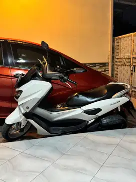 YAMAHA NMAX 2015