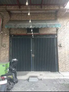 Toko raya Sukomanunggal