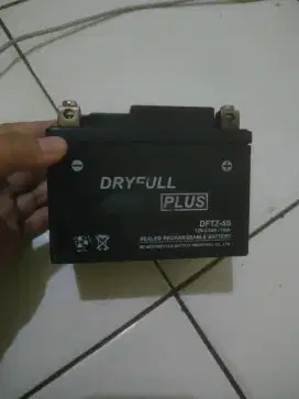 Jual aki motor bekas