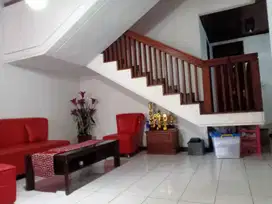 Di jual Cepet Rumah 2 Lantai Di Margahayu Raya