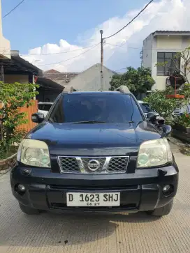 Xtrail 2.5 XT 2007 V-Grill
Mesin bagus sehat
Matic bagus responsif