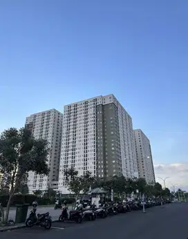 Apartemen 2 Kamar Tidur Full Furnished Dekat Tol, Stasiun dan Bandara