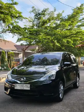 Nisan Grand Livina SV M/T 2017
Low km 59rb
No minus