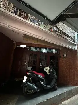 Dijual Rumah dan Kost di Radio Dalam