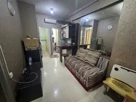 SEWA Apartemen Grand Emerald tipe 2 Kamar furnished Tahunan Lt 20