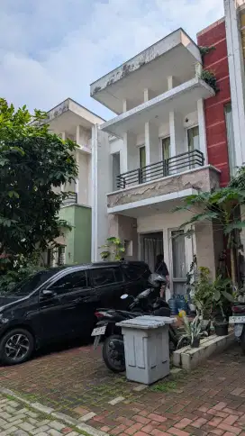 Rumah murah di gading serpong!!! Rumah 1M an dekat Summarecon Mall