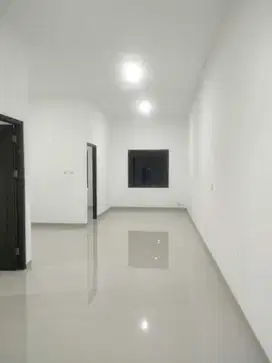 Rumah bangunan baru 2 lantai siap huni di harapan indah 1 bekasi