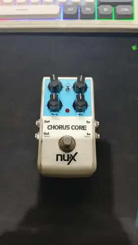 Efek Gitar Nux Chorus Core