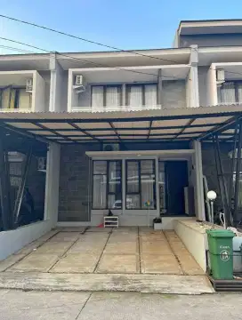 Over Kredit 98JT Rumah 2 Lantai di GRAHA LARAS SENTUL, Bogor
