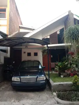 Rumah Murah Bagus Siap Huni Komplek Nyaman di Setra Duta, Bandung.