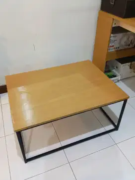 MEJA KANTOR/COFFEE TABLE INFORMA