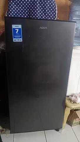 Kulkas AQUA MASIH BAGUS