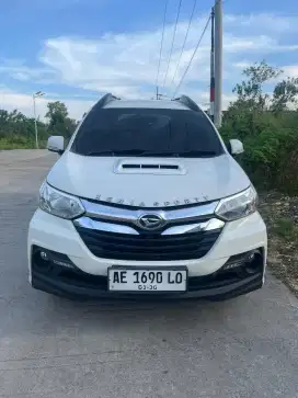 Xenia R sporty matic 2017
