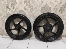 Velk Mio smile Mio sporty sudah sama ban