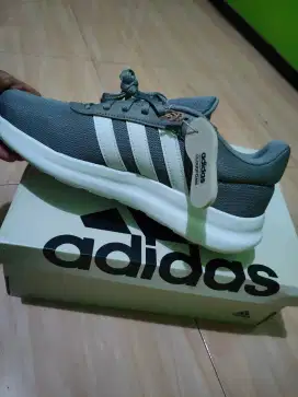 Sepatu Adidas Lite Racer 4.0