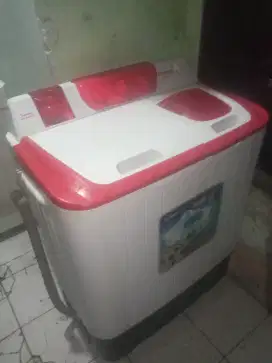 Mesin cuci dua tabung