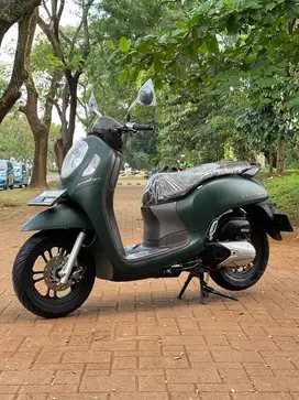Cash/Kredit Honda Scoopy Prestige 2023 Hijau Army