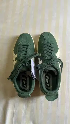 Onitsuka Tiger Mexico Delegation in Pine Green Cream