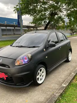 Nissan March 2011 Bensin