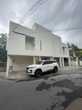 DIJUAL CEPAT KOST KOSTAN MEWAH DI MAGUWO DEKAT UPN