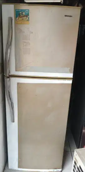 Kulkas 2 pintu jumbo