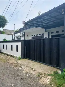 Rumah Asri dan Nyaman Bebas Banjir