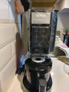 SHARK NINJA CREAMI ICE CREAM MAKER