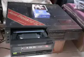 VIDEO CASSETTE PLAYER Super BETAMAX HiFi Stereo pro 4 Head SL-HF99ES