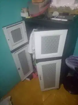 Jual lemari dan barang lain nya
