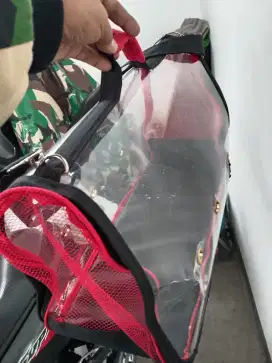 Tas buat bawa hewan peliharaan