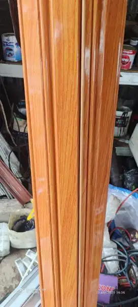 Rolling Door Slat Motif Kayu Jati Kuat, Elegan, dan Tampil Beda