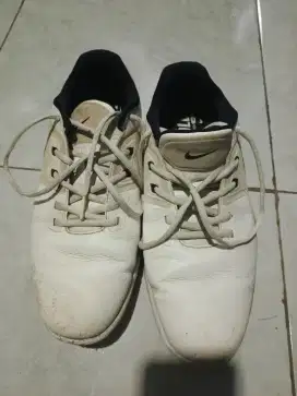 Dijual sepatu Nike golf ori