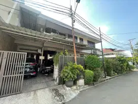 Rumah Mewah Hoek Fasilitas Terbaik Komplek Citra Garden Jakarta Barat