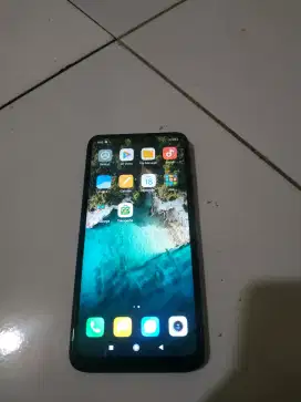Dijual hp xiomi redmi 8, ram 4/64, batangan